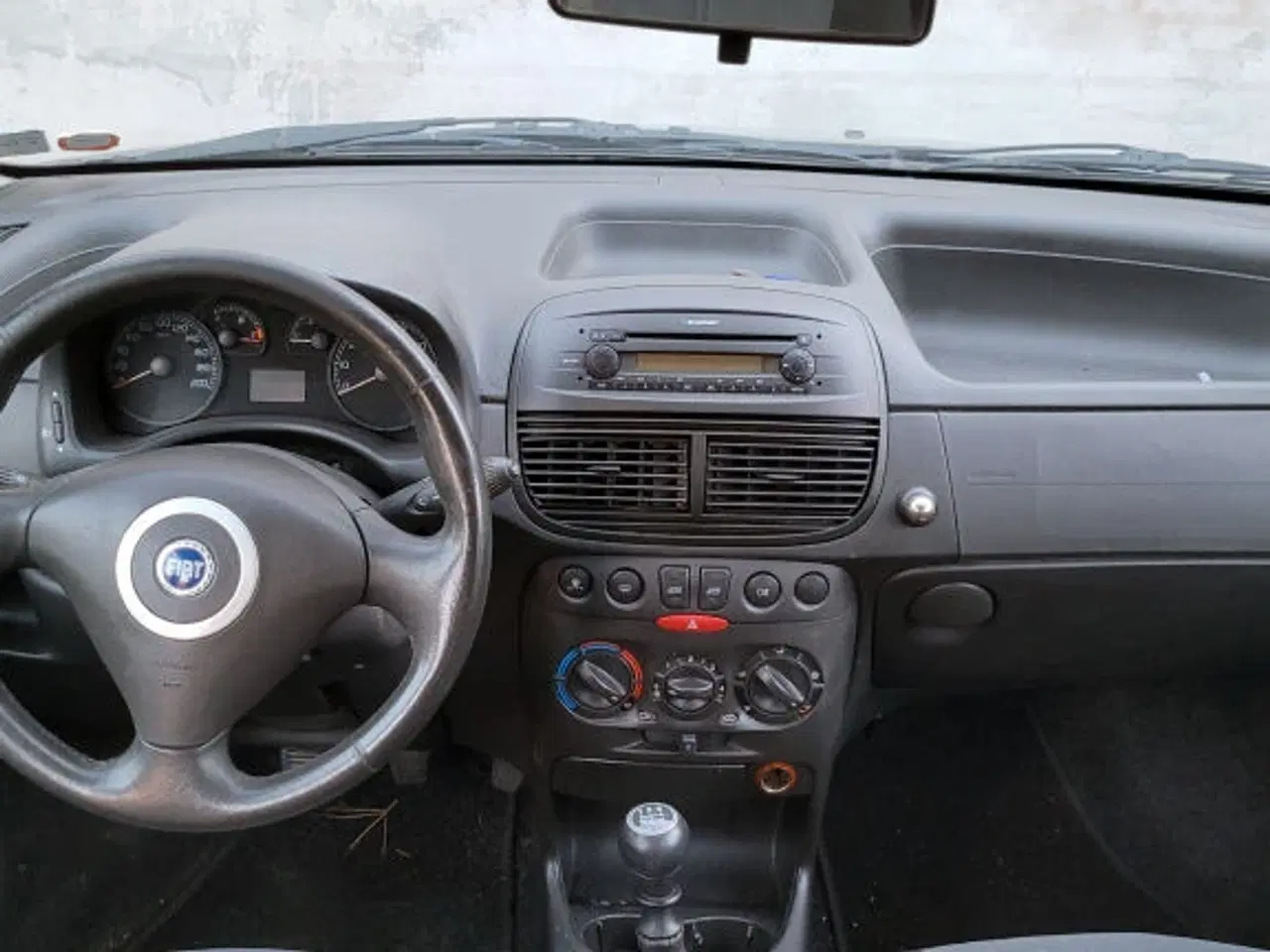 Billede 6 - Fiat Punto 1.2i, KM 177.000, Syn til 26.04.2026