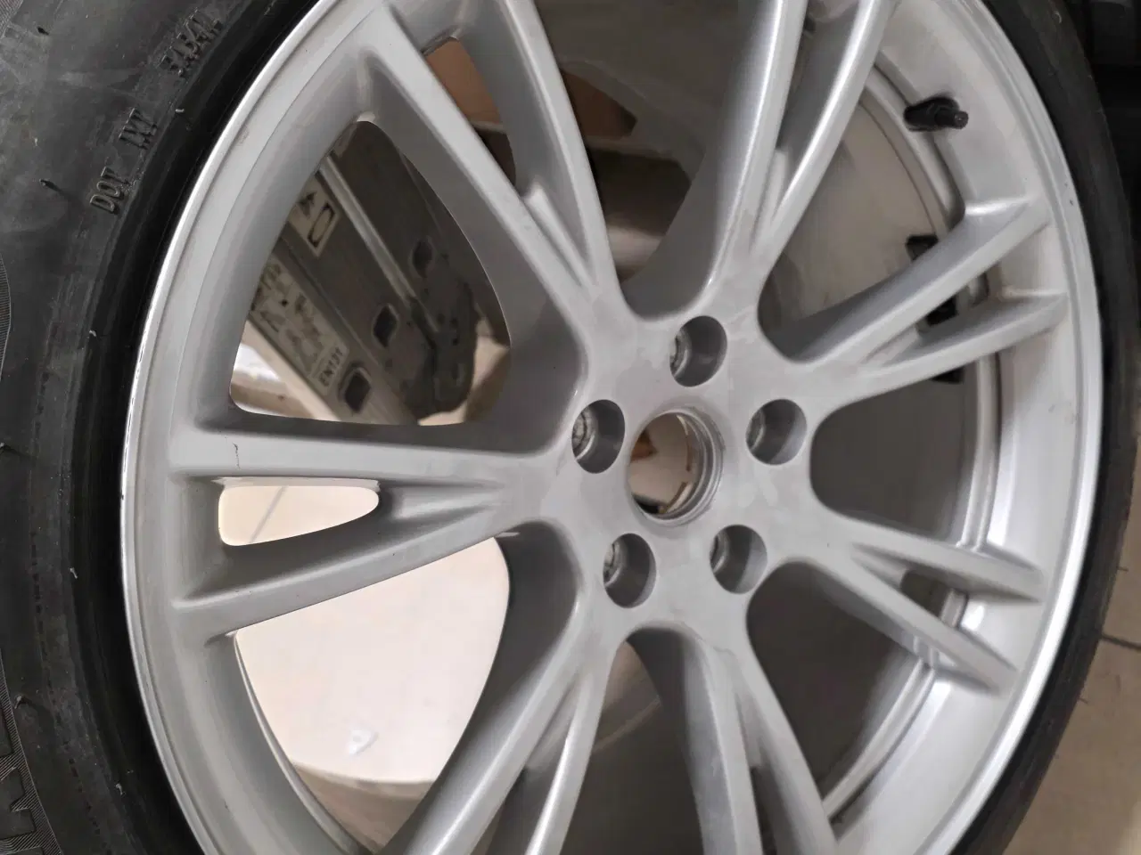 Billede 2 - Tesla originale vinterhjul 
