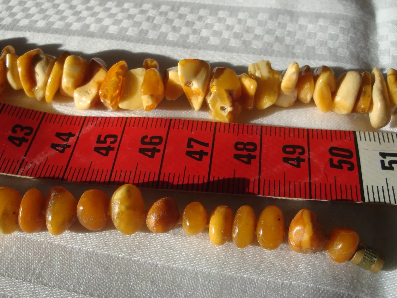 Billede 6 - 2 lyse rav halskæder - sender gerne