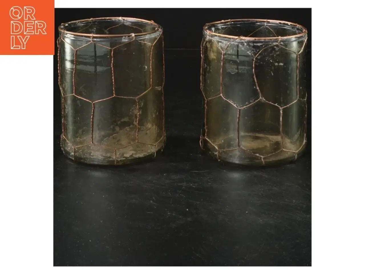 Billede 1 - To Rustikke glaskrukker med net (str. 10x8 cm)