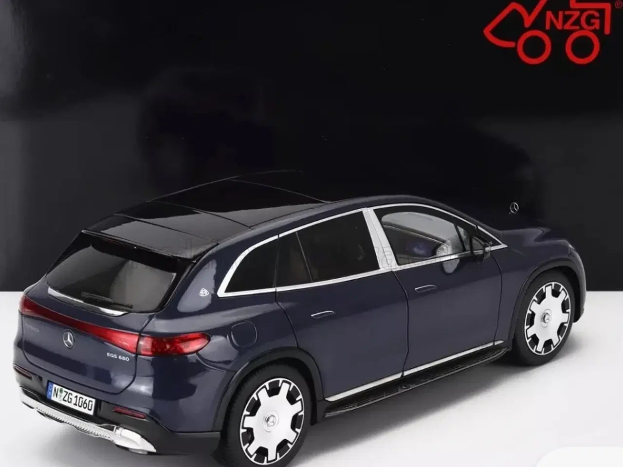 Billede 2 - 1:18 Mercedes Maybach 650 SUV