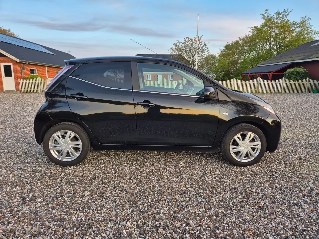 Billede 2 - Toyota Aygo 1,0 VVT-i x-black