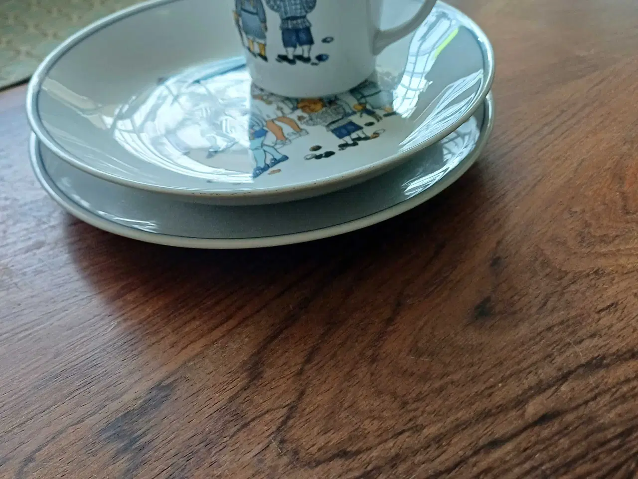 Billede 1 - Kop/tallerkener/kejserens nye klæder