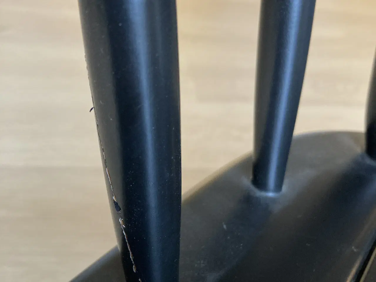 Billede 4 - Sortlakeret gyngestol