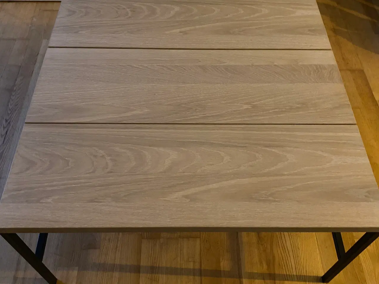 Billede 4 - Sofabord fra Assens med finer planker til salg 