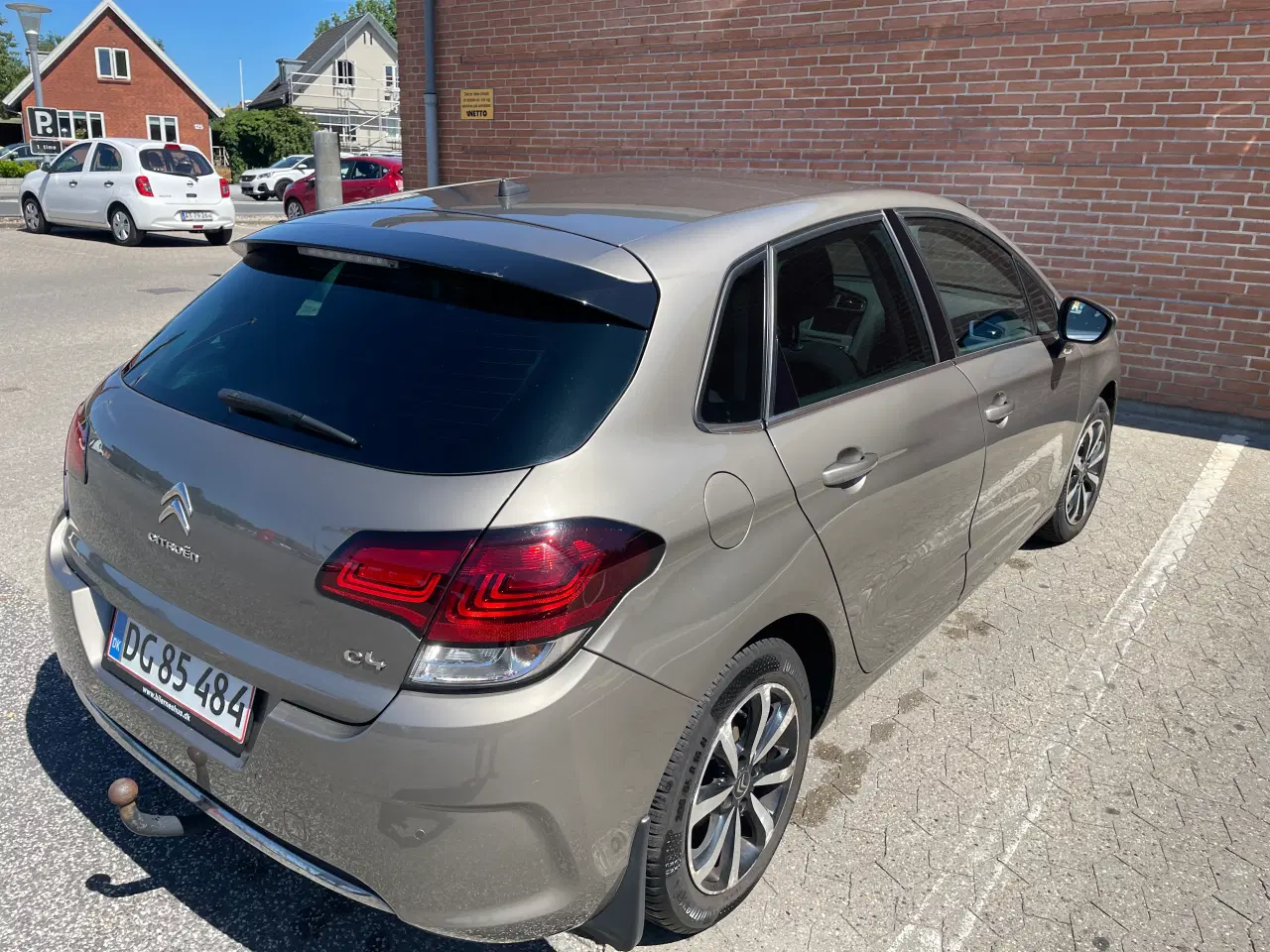 Billede 5 - Citroen C4 kører langt på liter