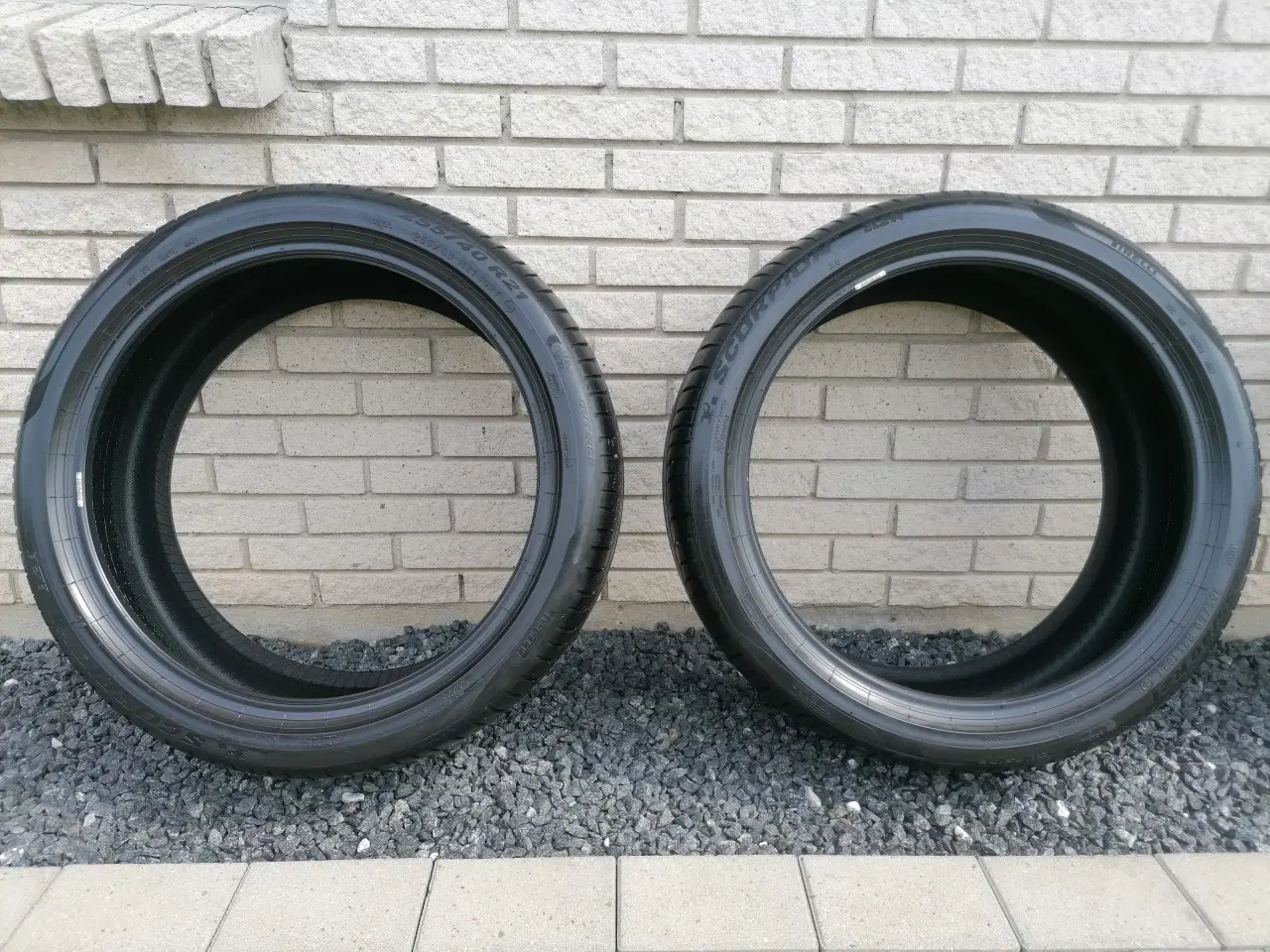 Billede 1 - 2 stk Pirelli sommerdæk 255/40-21 