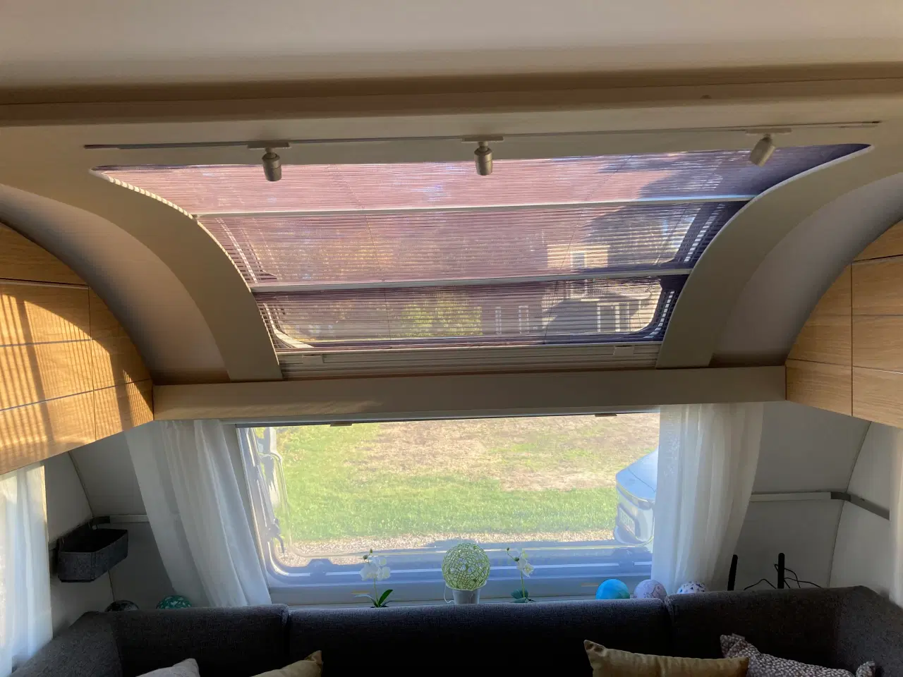 Billede 4 - Campingvogn med fortelt