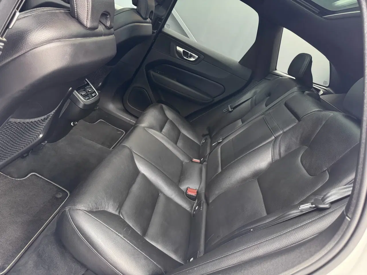 Billede 15 - Volvo XC60 2,0 B5 235 R-Design aut. AWD