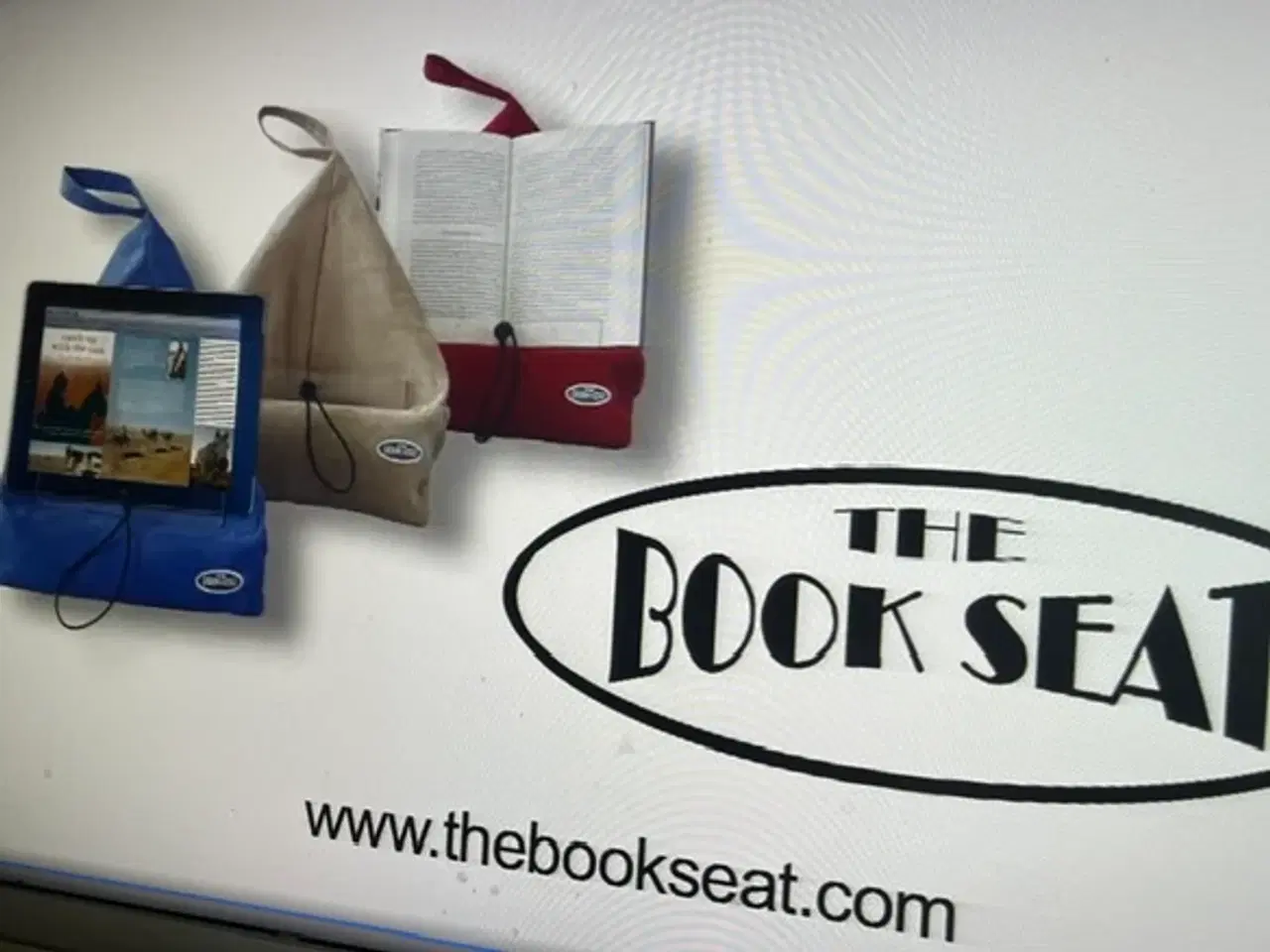 Billede 5 - Genial The Book Seat læsepude i flot rød