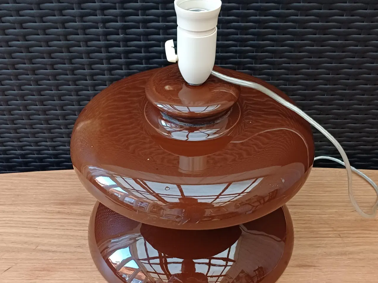 Billede 7 - Retro brun porcelæns bordlampe. Gammel isolator