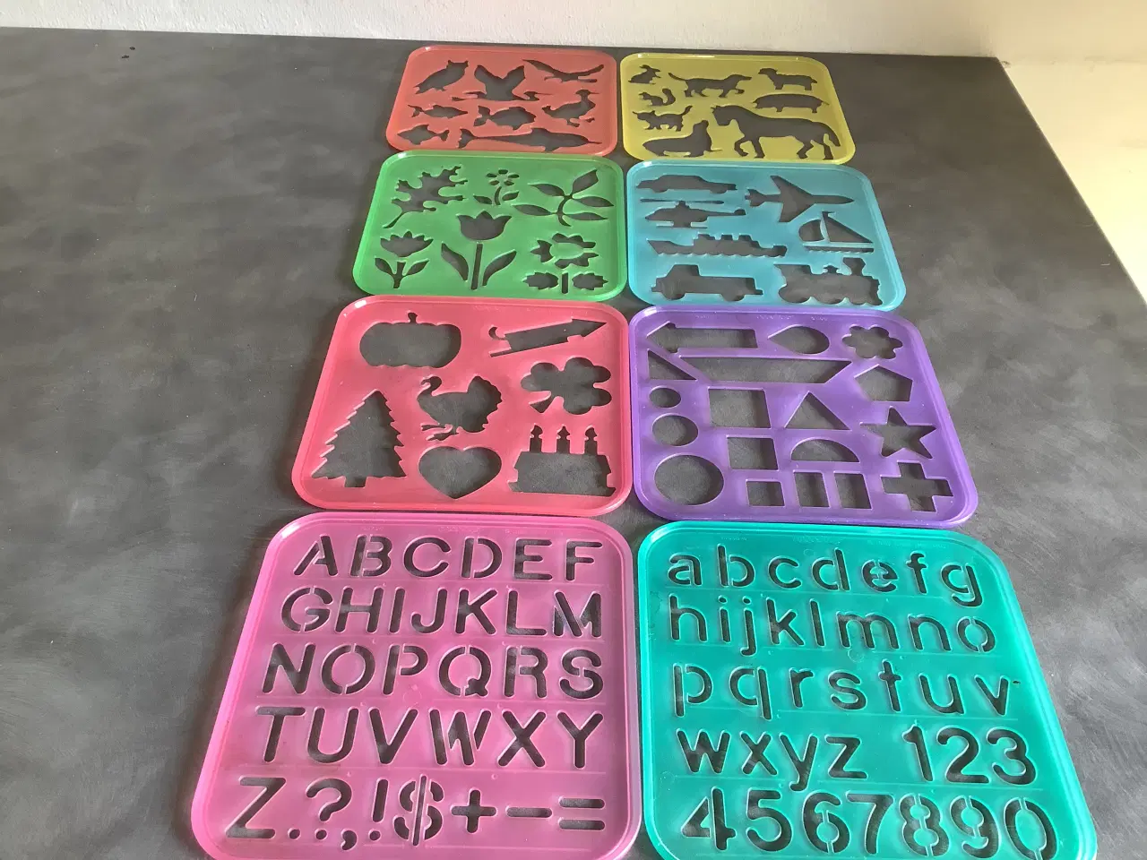 Billede 1 - Tupperware tegneskabeloner 8 stk