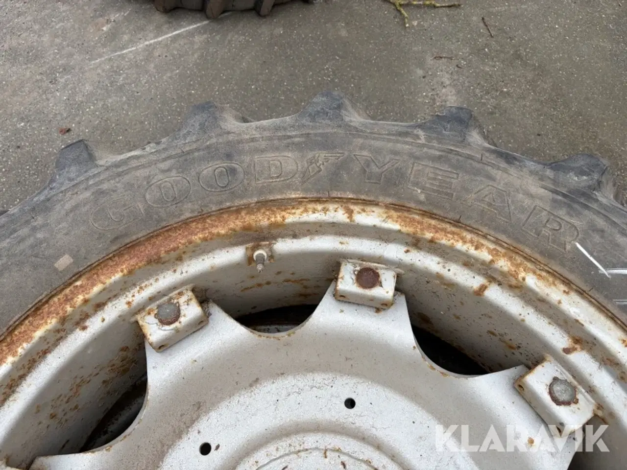 Billede 6 - Hjul Massey Ferguson 345 2 styk