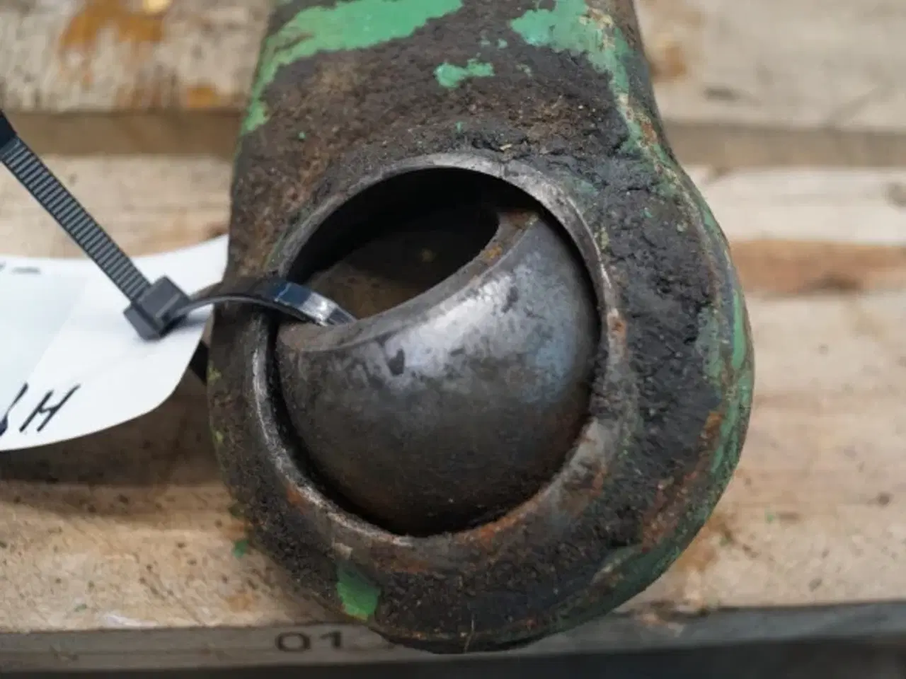 Billede 3 - John Deere 2450 R.H. Liftarm AL26679