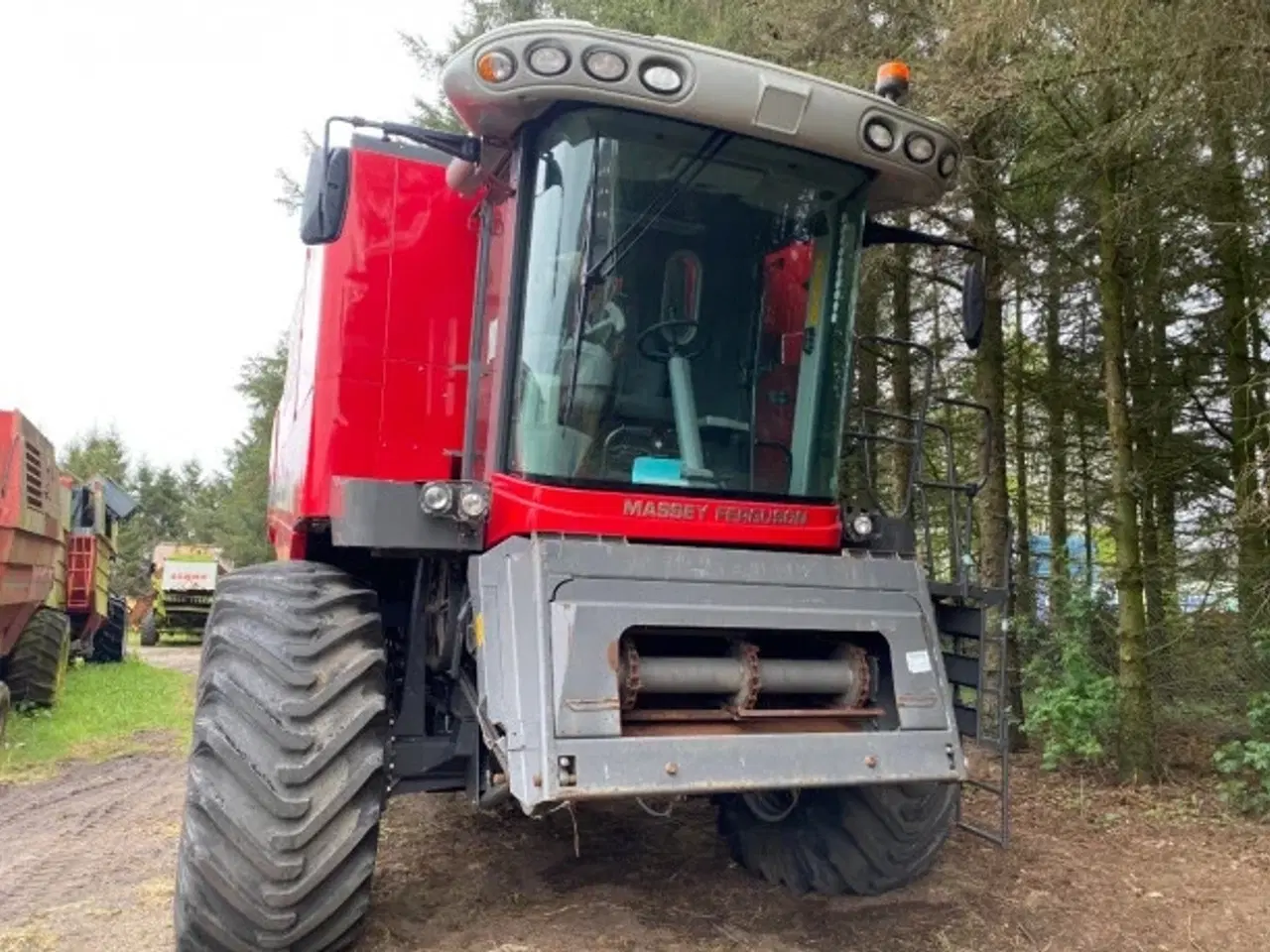 Billede 2 - Massey Ferguson 5690 Sælges i dele/For parts