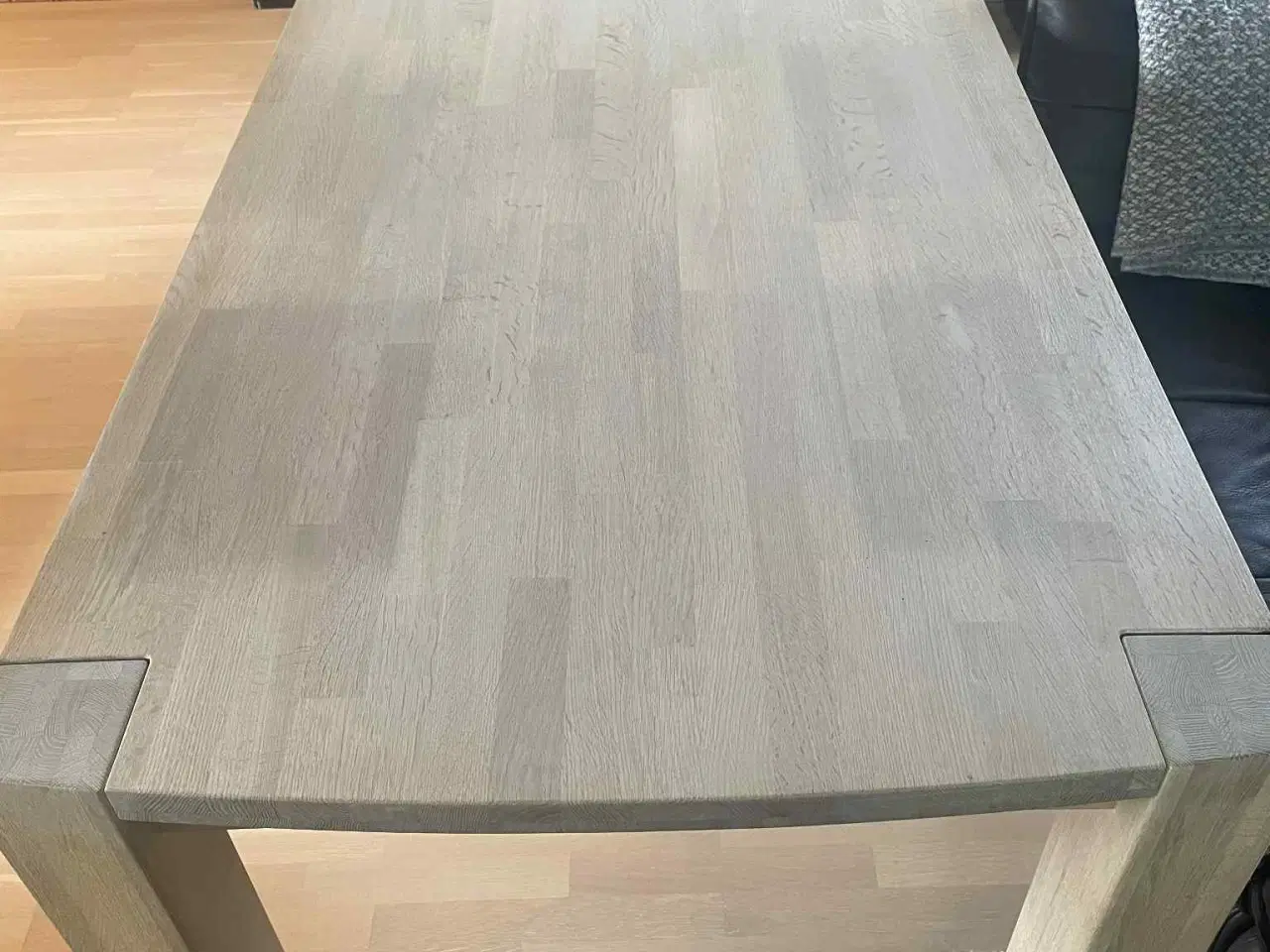 Billede 3 - Heimdal spisebord i massivt egetræ