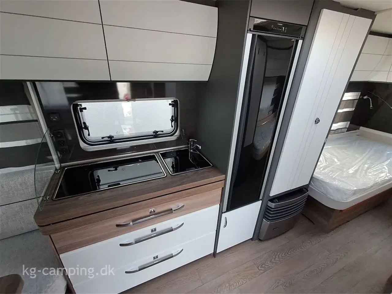 Billede 7 - 2025 - Hobby Excellent Edition 540 UL   Velindrettet vogn - enkeltsenge med sengeudvidelse - Kan opvejes til 1800 kg.