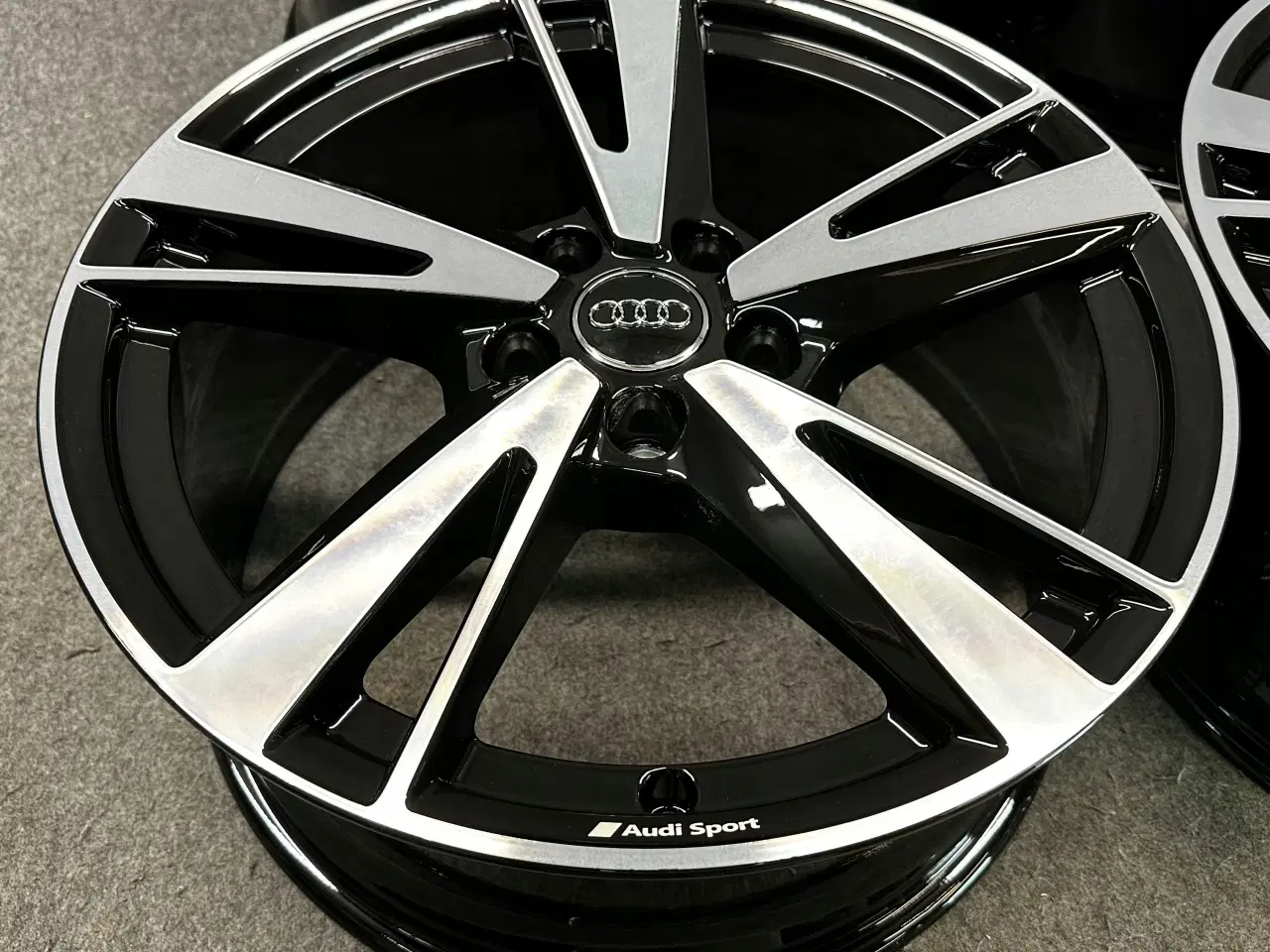 Billede 3 - AUDI A3 8Y 8Y0 18 8.0" x 18" 5x112 ET 46