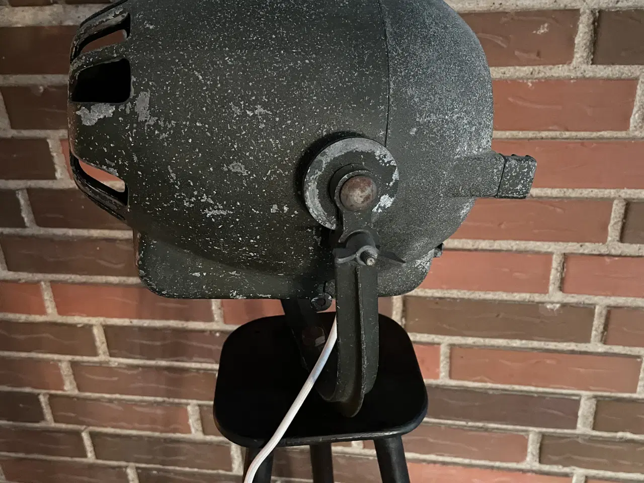 Billede 3 - Bord til bar og teaterprojektør