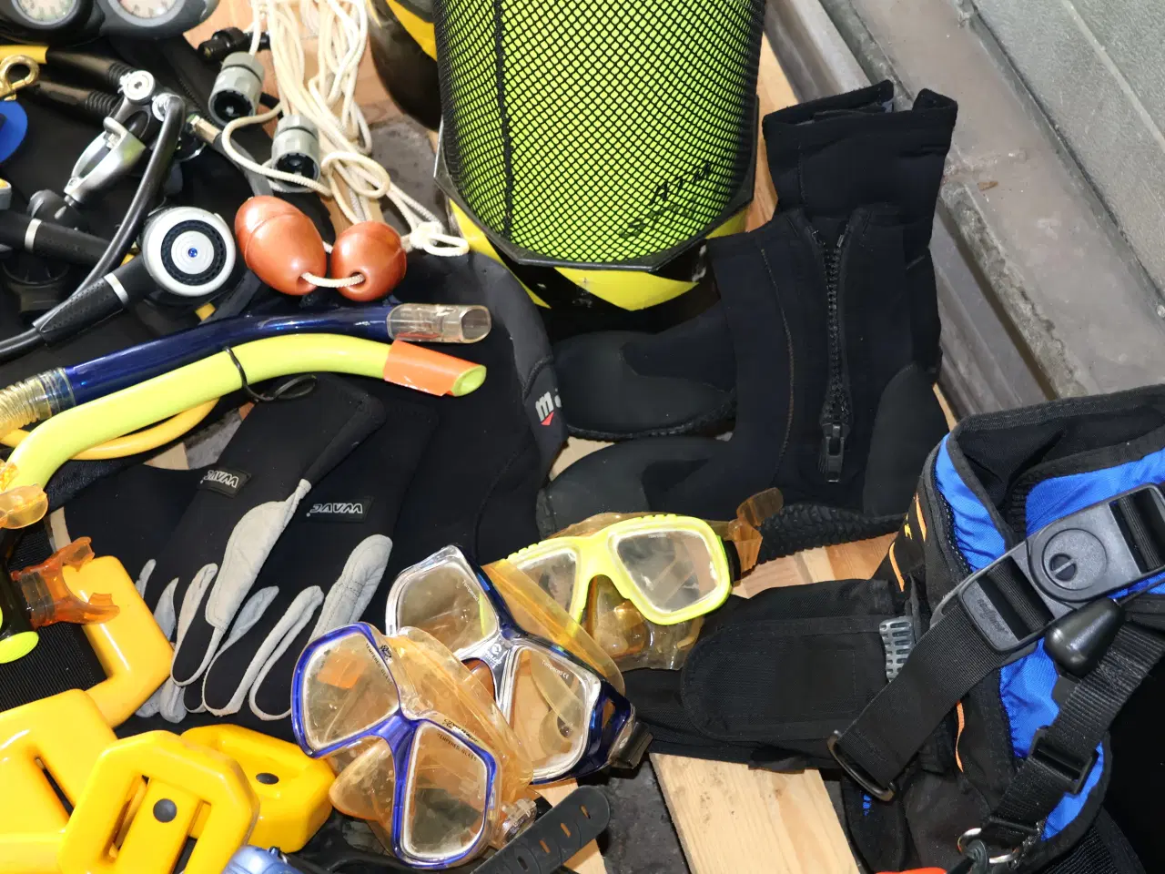 Billede 12 - Komplet dykkersæt: Latitude Seaquest vest....