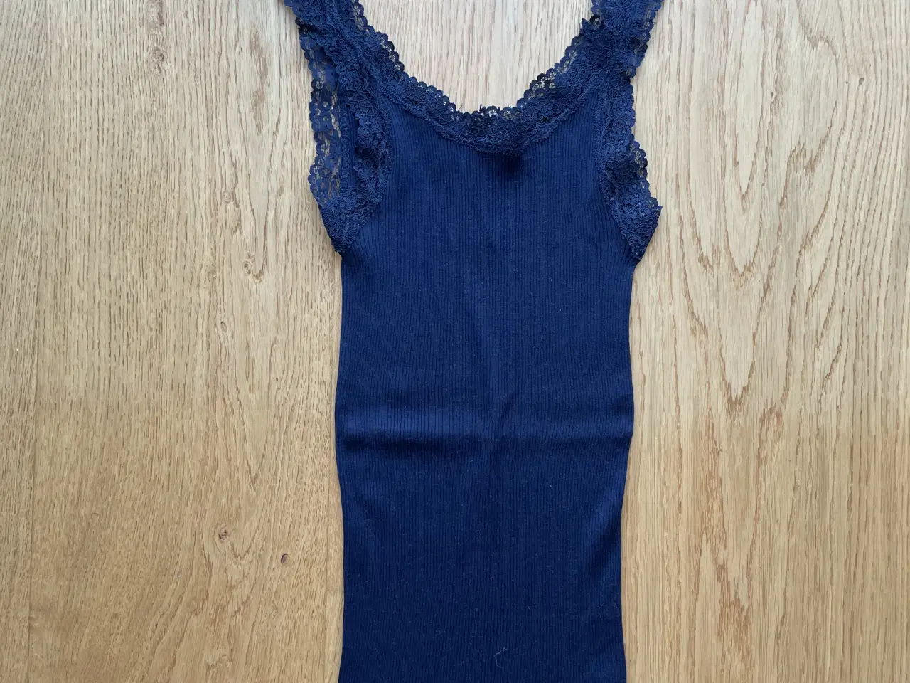 Billede 1 - Rosemunde silketop 