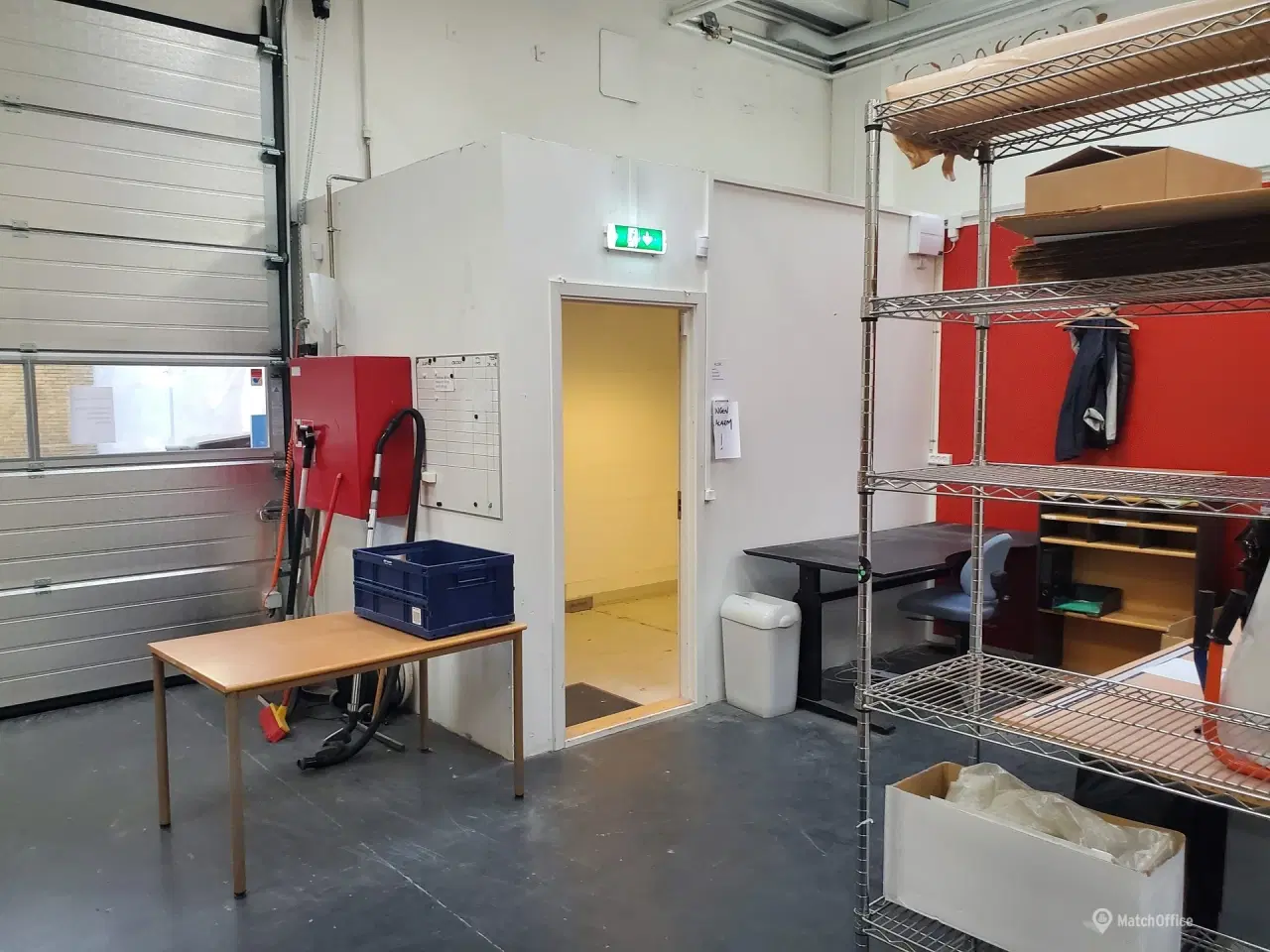 Billede 16 - Centralt beliggende højloftet lager i Køge tæt ved motorvejsafkørsel 32