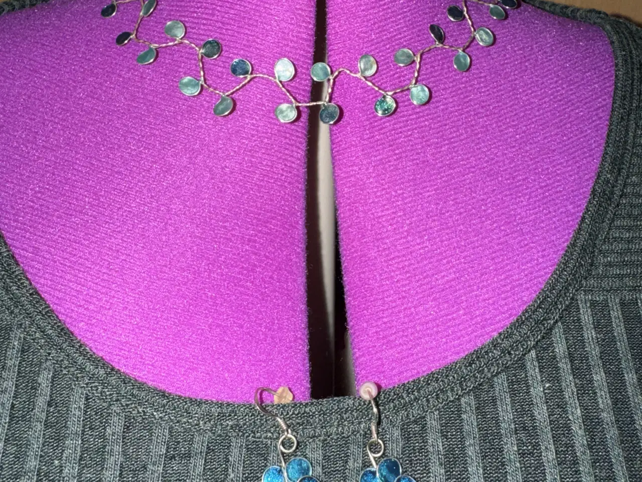 Billede 4 - Spændende unika smykkesæt