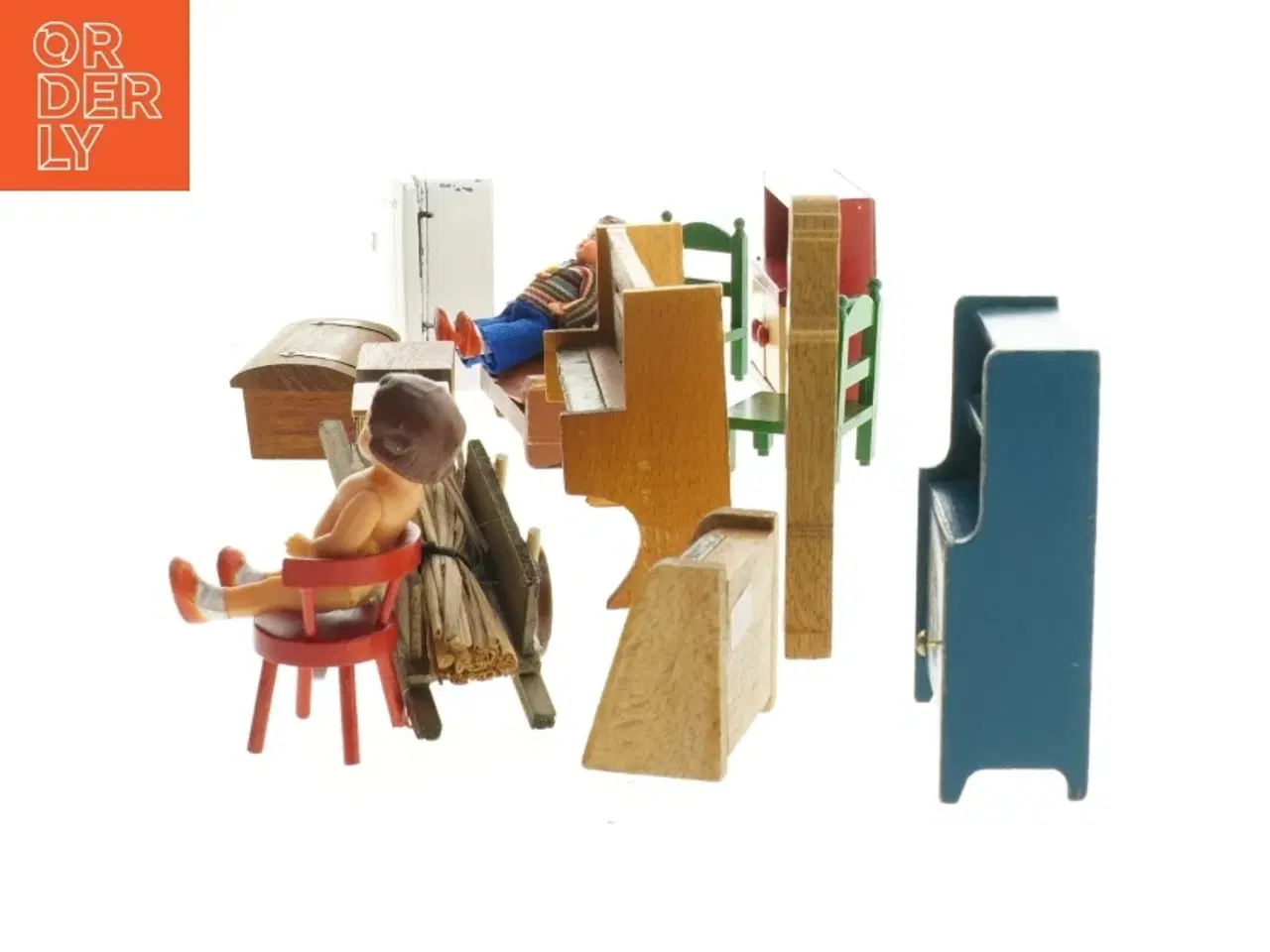 Billede 2 - Miniature møbler og dukker