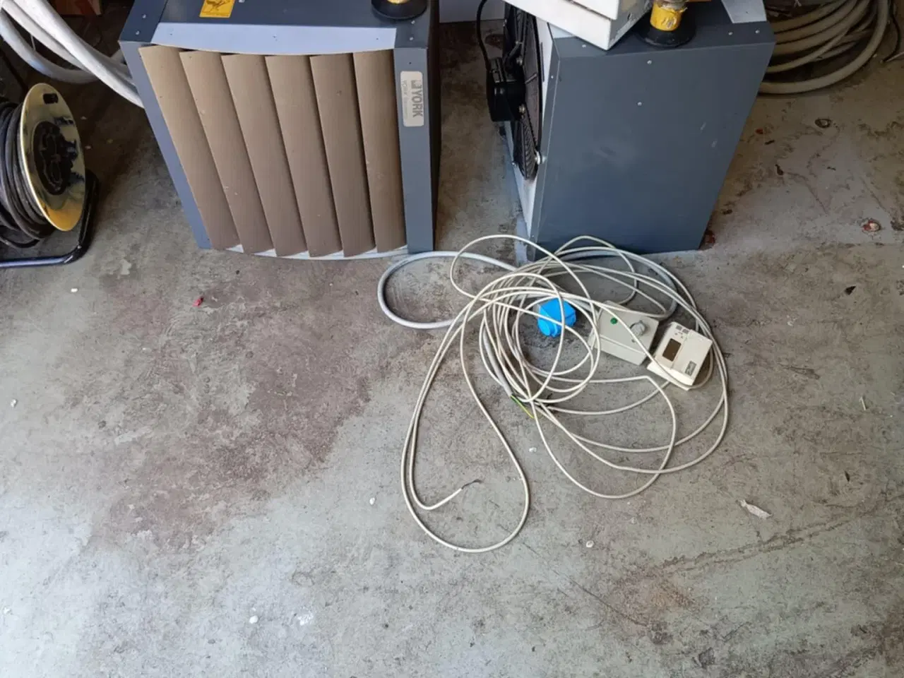 Billede 1 - Kalorifere varmeventilator til værkstedet, 2 stk.