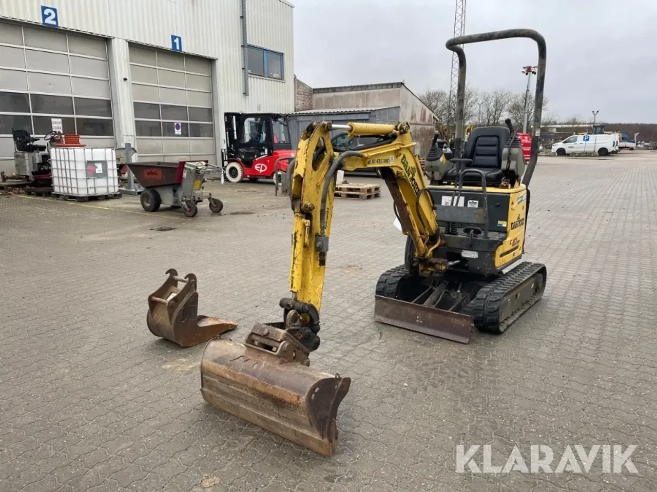 Billede 1 - Minigraver New Holland E10SR med skovle