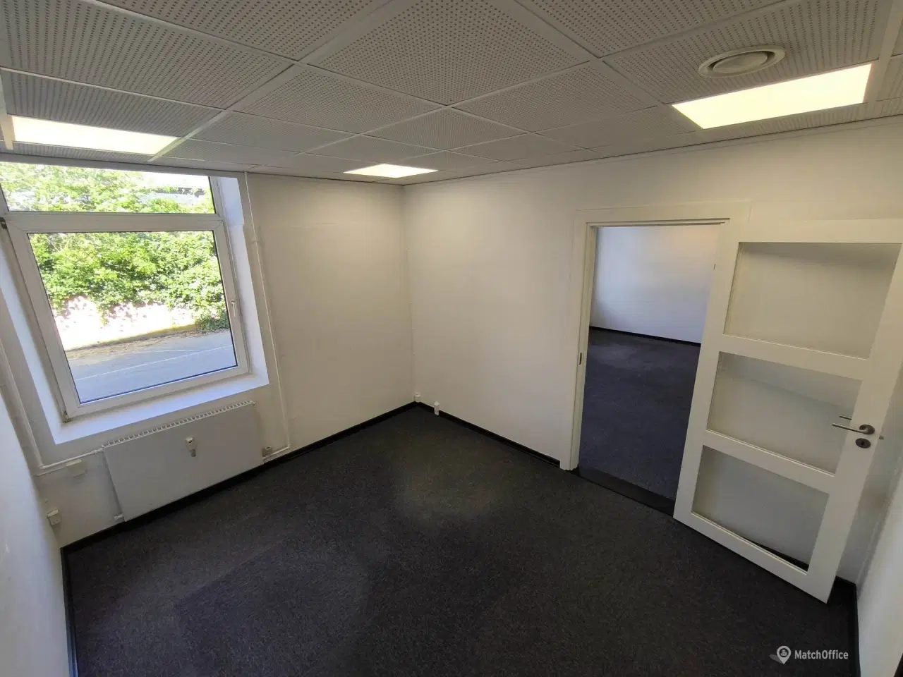 Billede 7 - 197m2 Kontorlejemål I Stueplan. egen indgang og parkeringsplads.