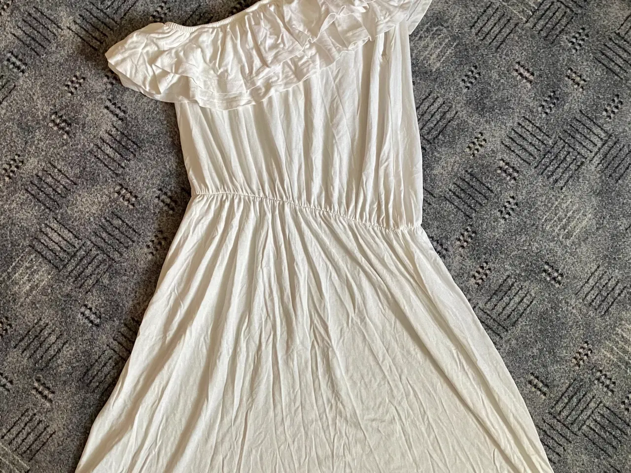 Billede 5 - Sort og hvid kjoler