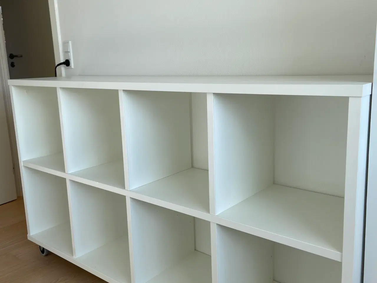 Billede 1 - Rumdeler på hjul med 8 rum