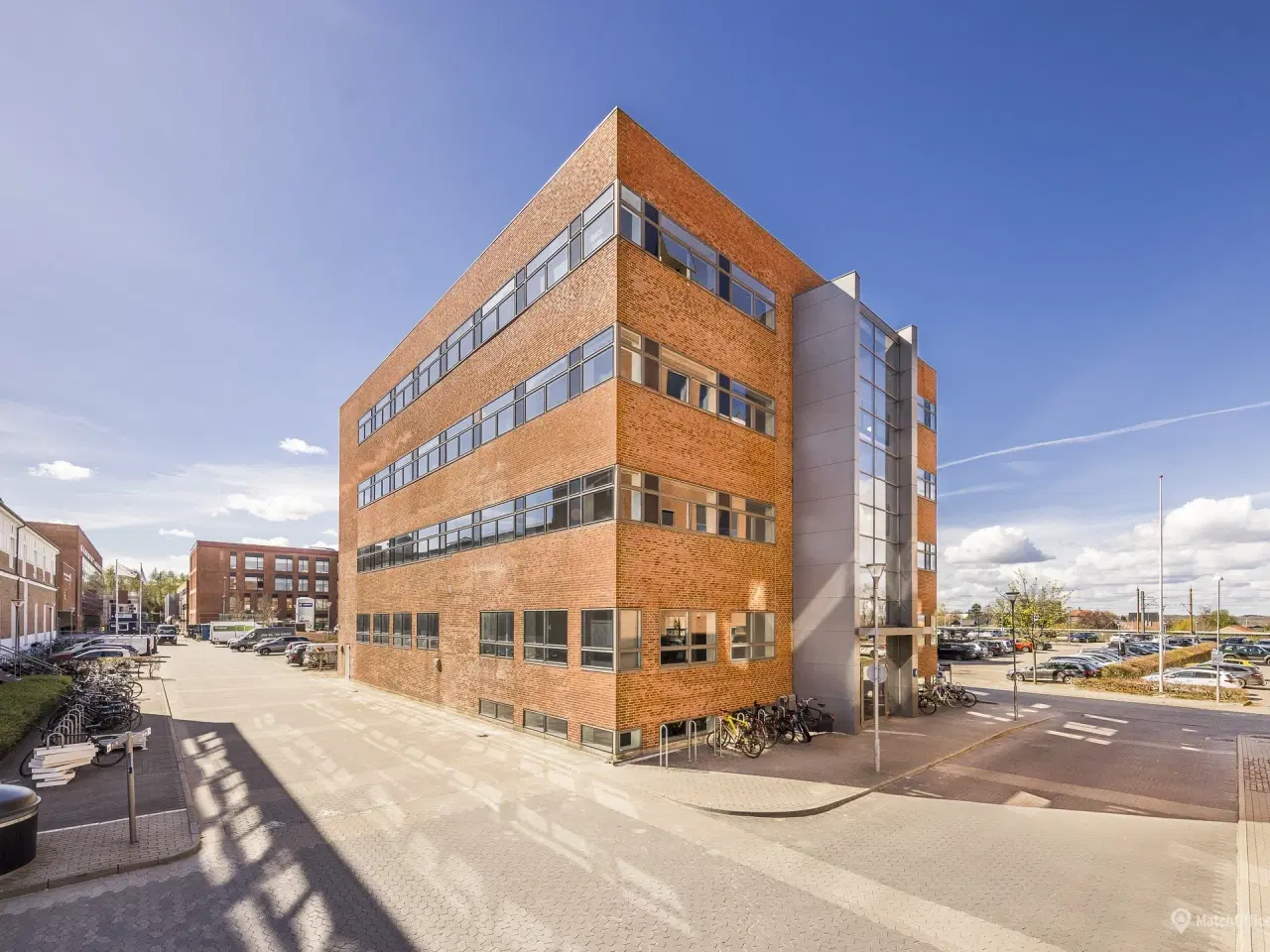 Billede 5 - Flerbrugerhus i populært erhvervsområde