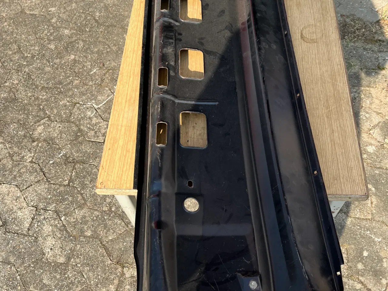 Billede 3 - Audi 50 1974 - 1981 Frontplade nederste del 