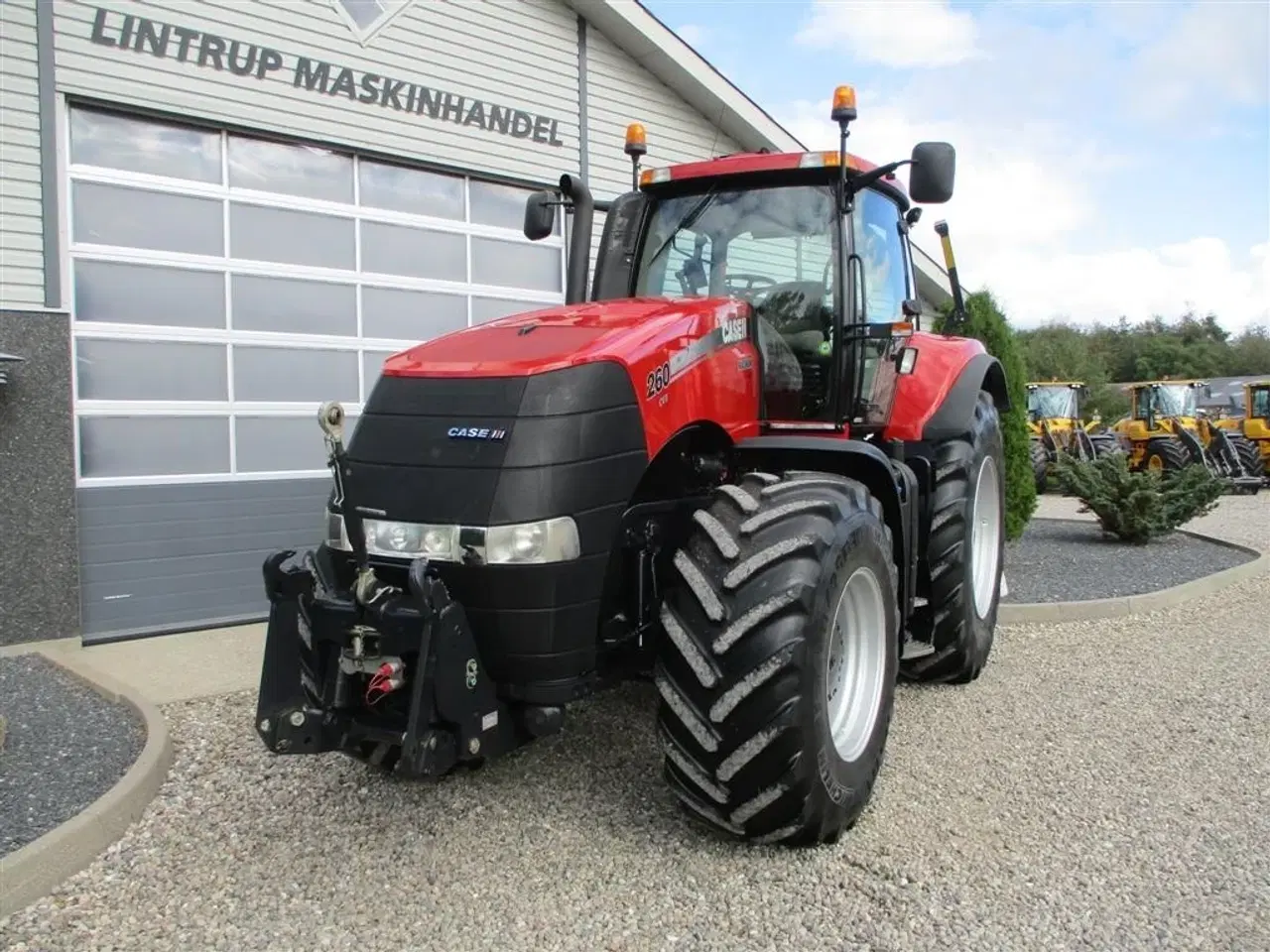 Billede 9 - Case IH MAGNUM 260 CVX med frontlift, affjedret foraksel og affjedret kabine.