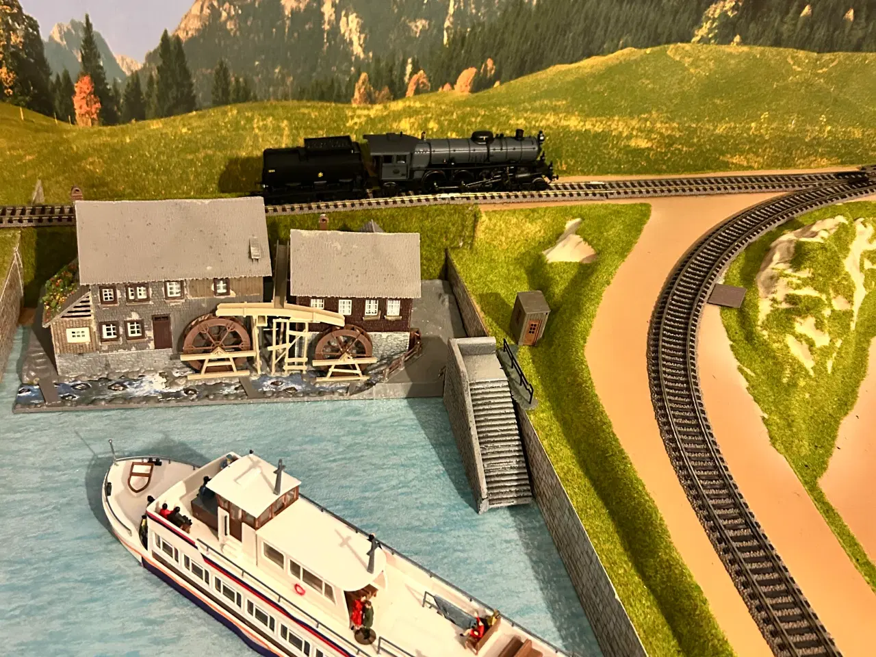 Billede 3 - Modeltog Trix 25490 F 1200 Svensk Damplokomotiv.