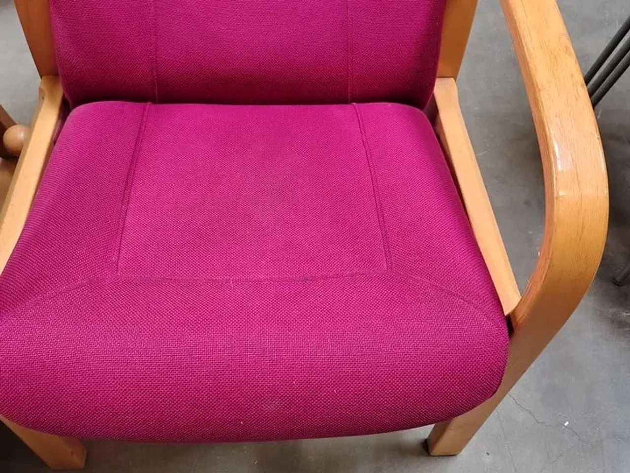 Billede 3 - Stol med armlæn
