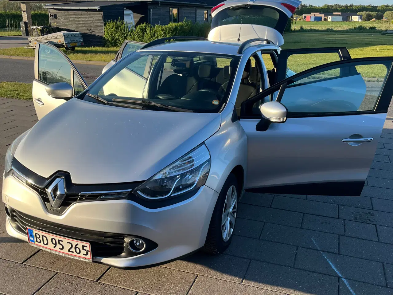 Billede 1 - Renault IV Clio station car