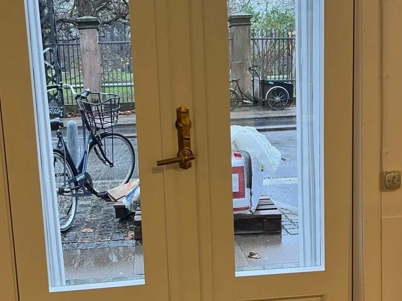 Billede 3 - Charmerende lille lejemål lige ud til Kongens Have