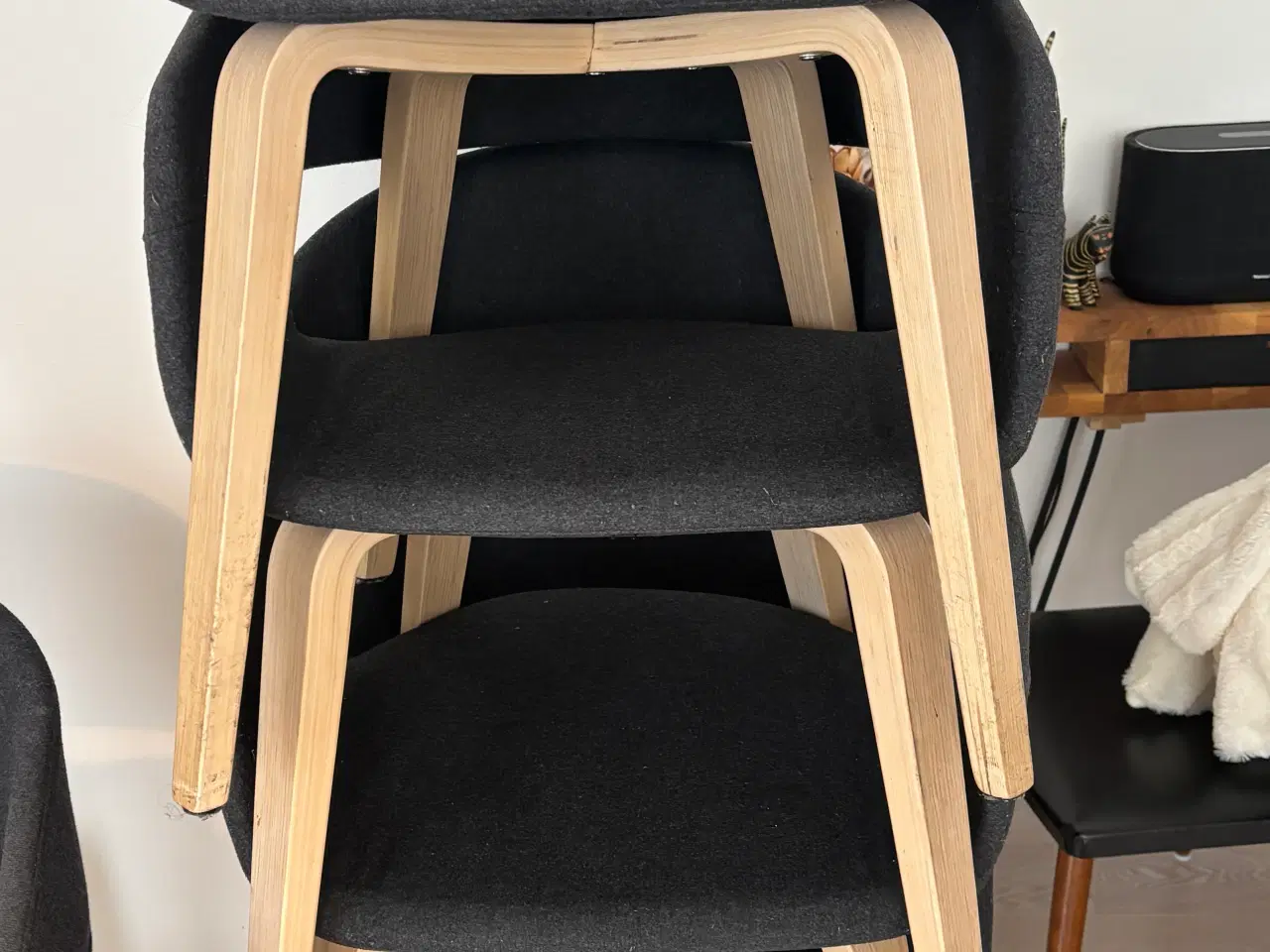 Billede 2 - Sælger 4 elegante spisebordsstole købt hos ILVA