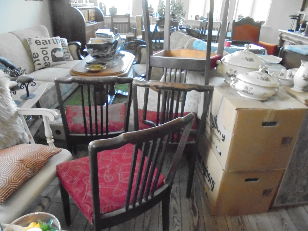 Billede 3 -  4 ældre spisebordsstole