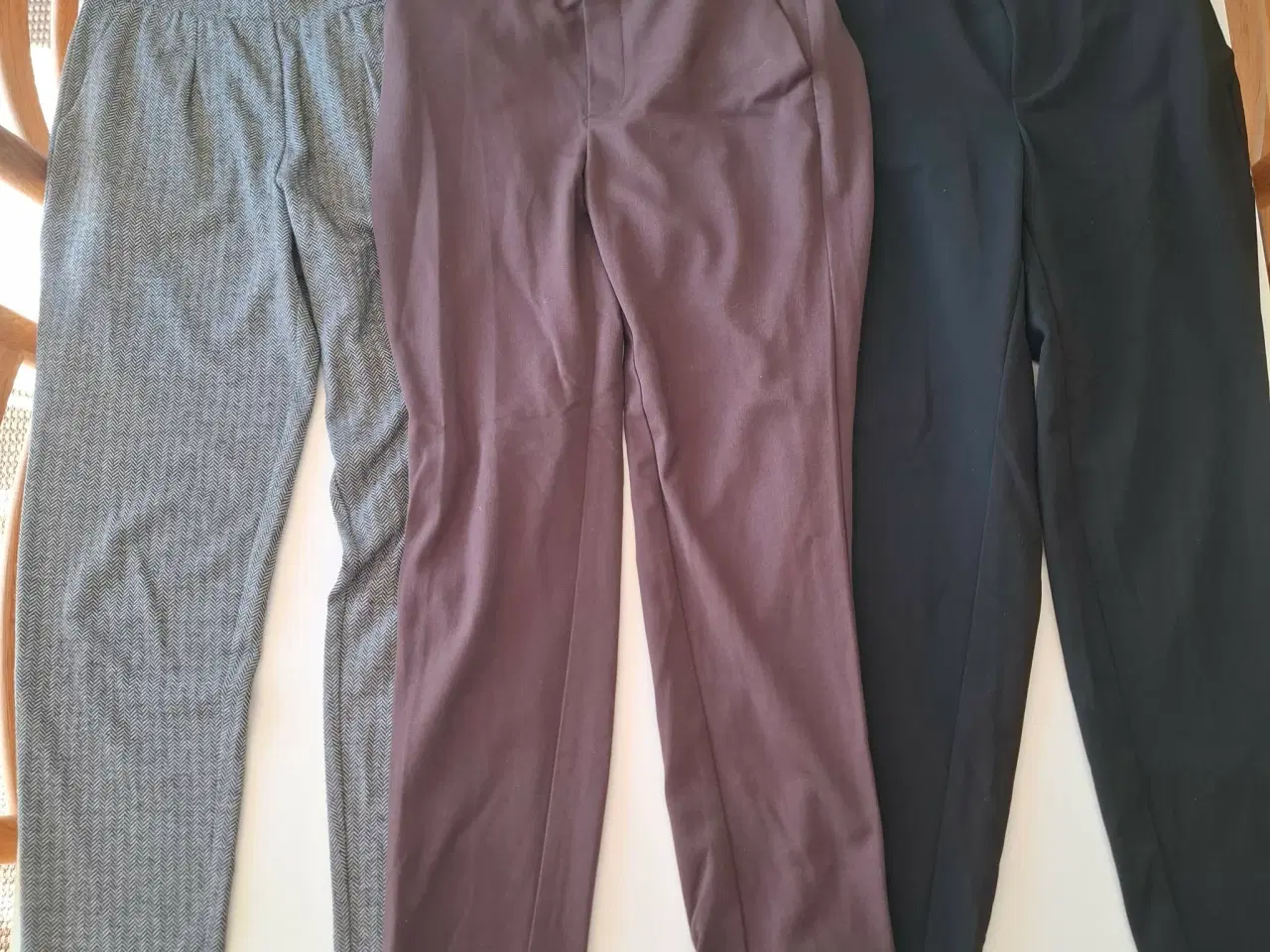 Billede 1 - 3 par bukser med elastik i livet