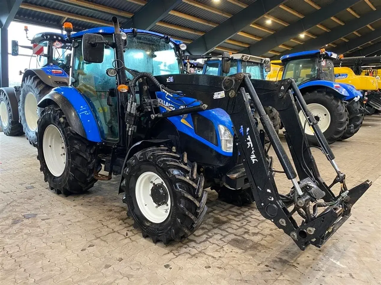 Billede 7 - New Holland T4.95 Med frontlæsser