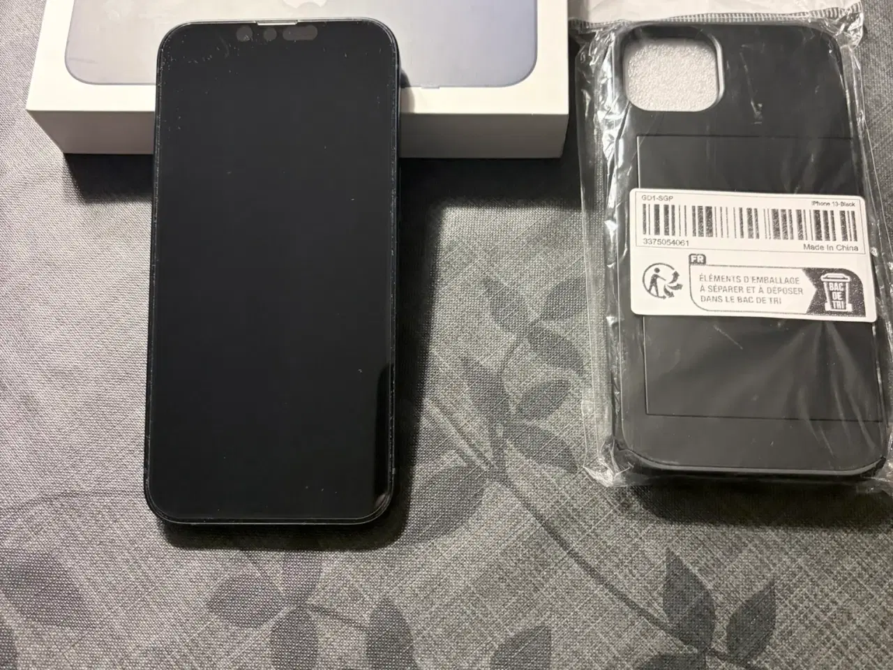 Billede 10 - Iphone 13 256gb + 2 cover  panzerglass med privacy