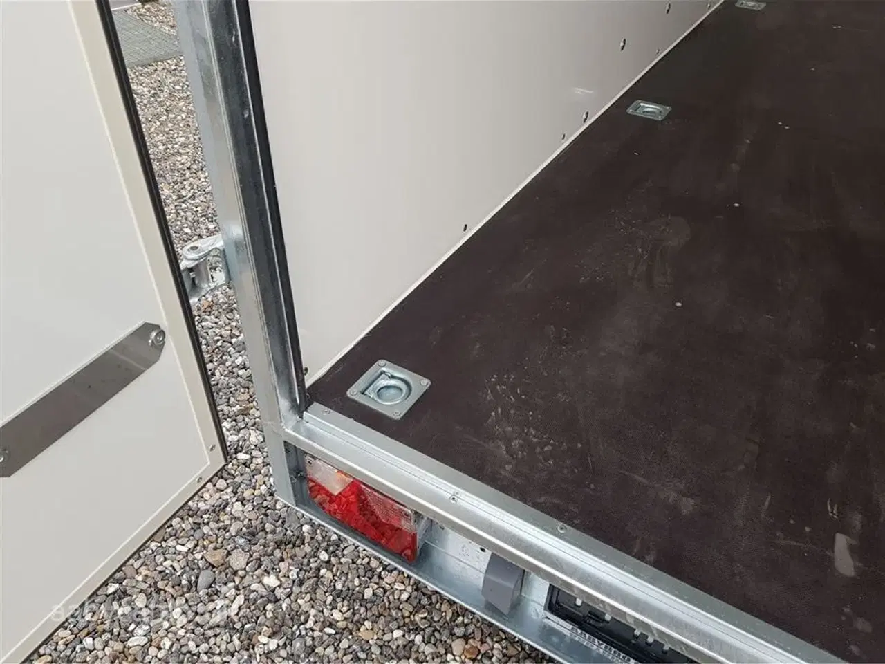 Billede 7 - 0 - Blyss Cargo F2741HT med Døre   Sandwich Cargo trailer str. 400x200x190 cm med 2 døre Top kvalitet