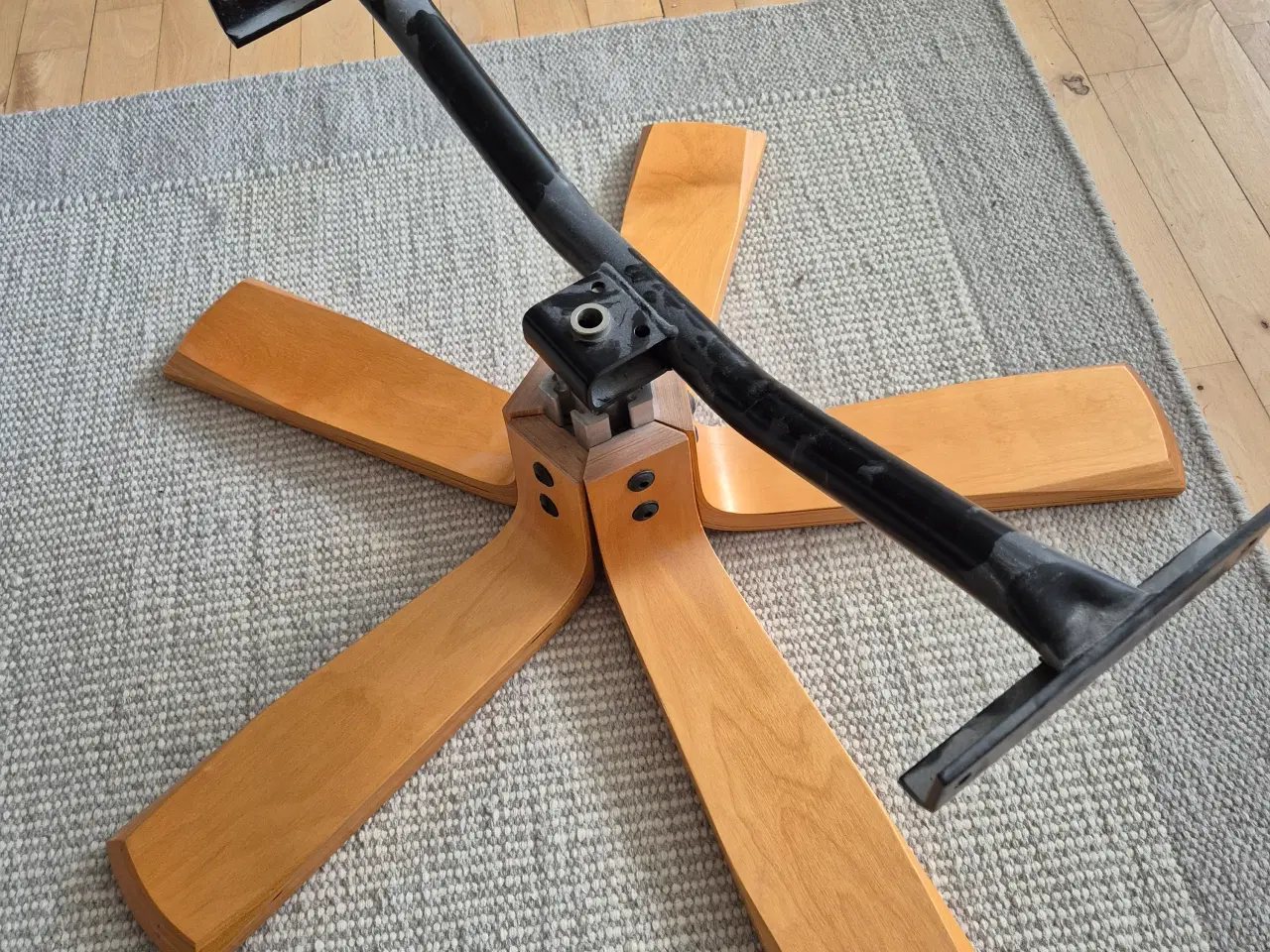 Billede 1 - Gratis dreje-fod fra lænestol