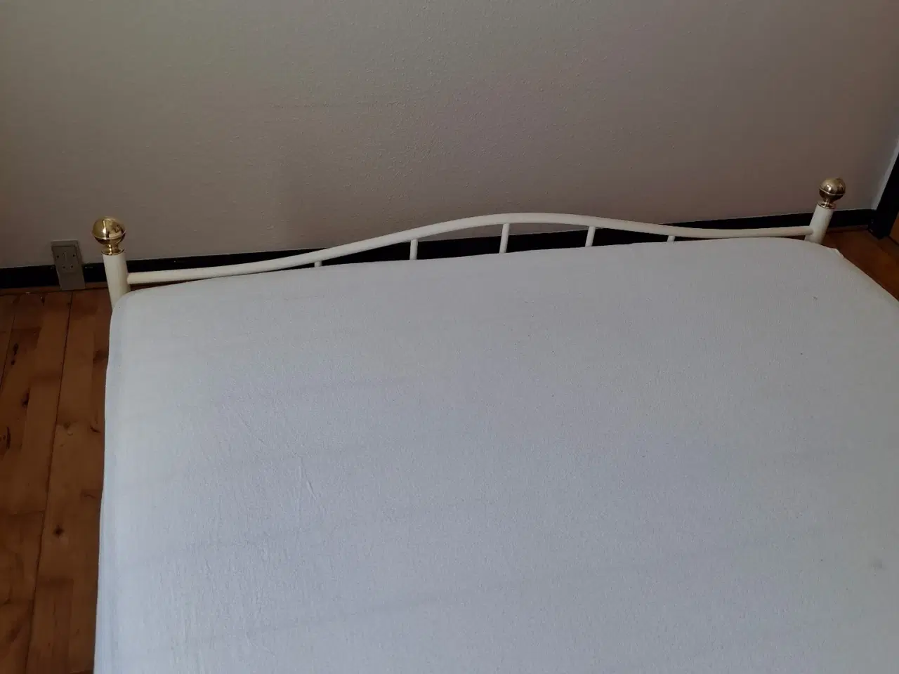 Billede 2 - Seng 