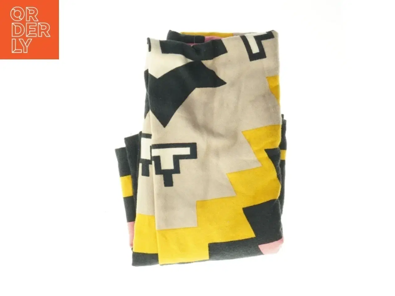 Billede 1 - Dekorativt tæppe 130x180 cm (str. 130x180 cm)