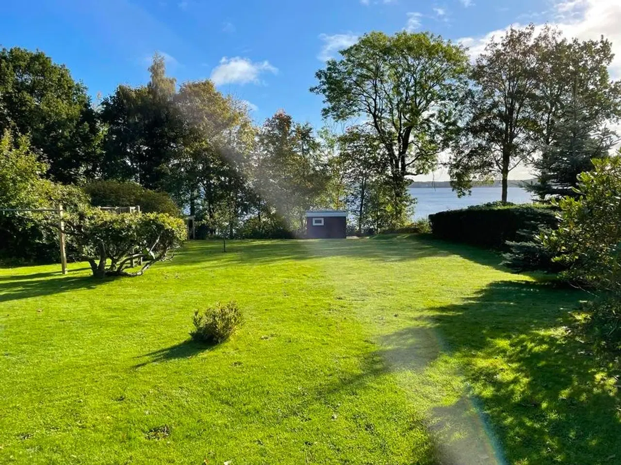 Billede 4 - Flensborg Fjord - Hyggeligt bj�lkehus p� 1154 m2 grund i 1. r�kke mod fjorden. *****INTERNET*****